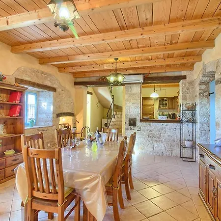 Vila Palentar * Orbanići